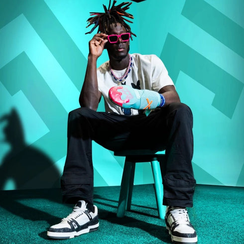 ARiA Miami Ice Sliding Mitt || Absolutely Ridiculous Innovations