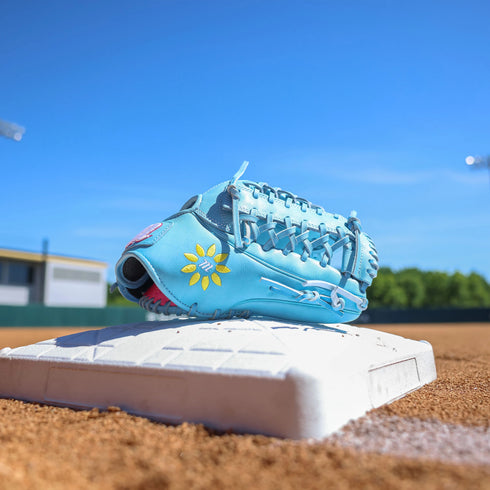 Marucci Nightshift Series "Lorenz" 12.5in Softball Glove