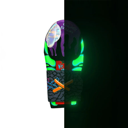 ARiA Out of This World Sliding Mitt || Absolutely Ridiculous Innovations