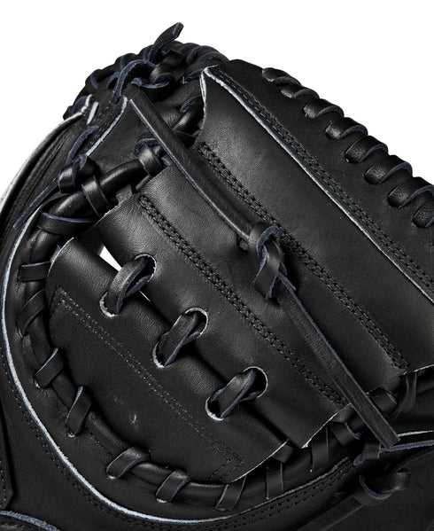 Wilson Classics Series A2000 M23 33.5in Catcher Glove