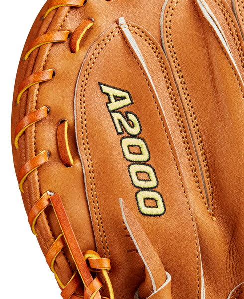 Wilson Classics Series A2000 M23 33.5in Catcher Glove