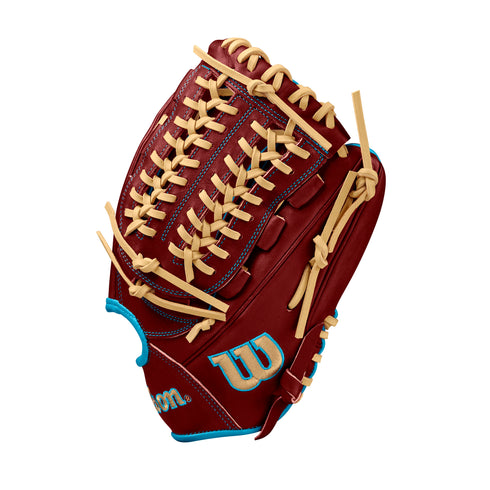 Wilson Winter 2024 A2000® D33 11.75in Pitcher’s Glove