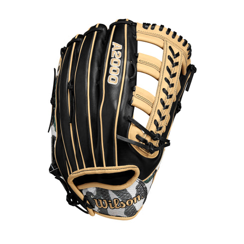 Wilson Winter 2024 A2000® 1810 12.75in Outfield Glove